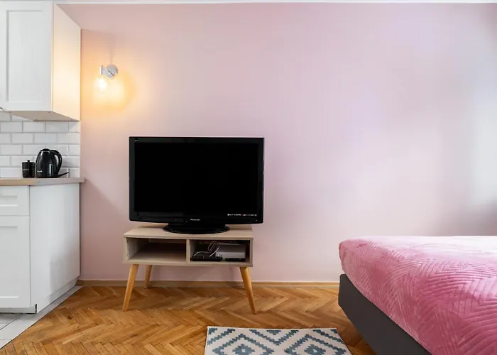 Blue Lagoon Center شقة