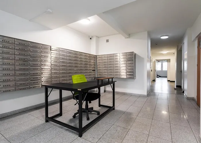 Blue Lagoon Center *